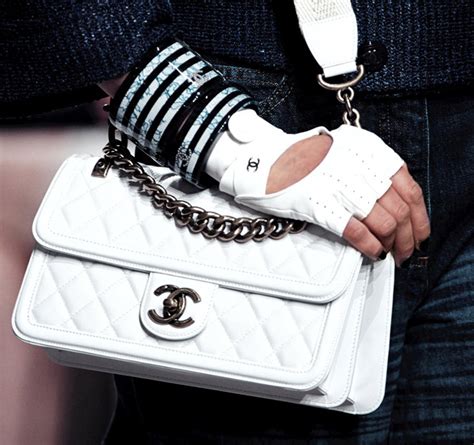 chanel 2014 cruise collection handbags|Check out the gorgeous bags from Chanel Cruise 2014.